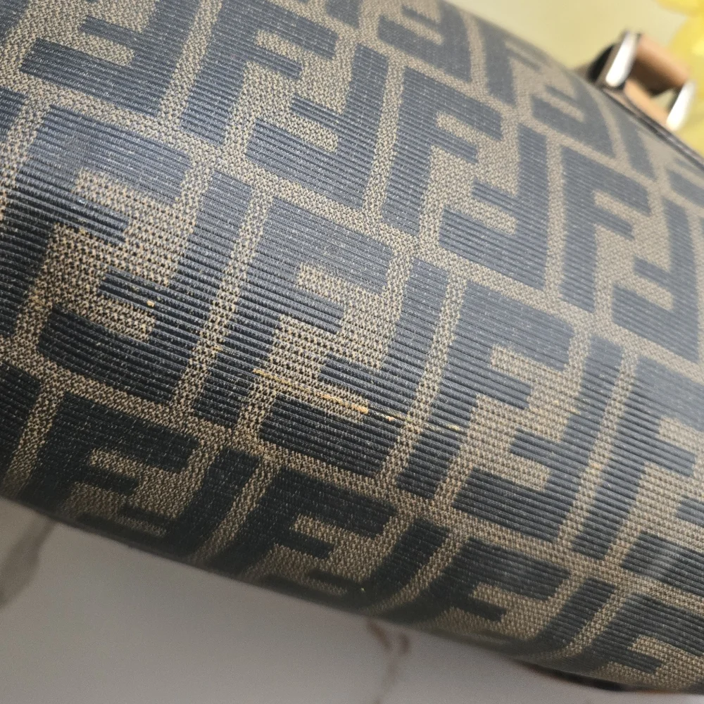 ⛔️SOLD⛔️Vintage Fendi Zucca Brown Monogram Canvas Top Handle Boston Bag - Picture 9 of 16